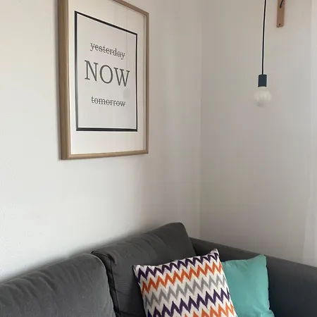 Vistas Al Mar En Moderno Y Amplio Piso-sanxenxo Centro Apartman Sanxenxo